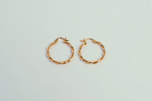 Dahlia Gold Hoops